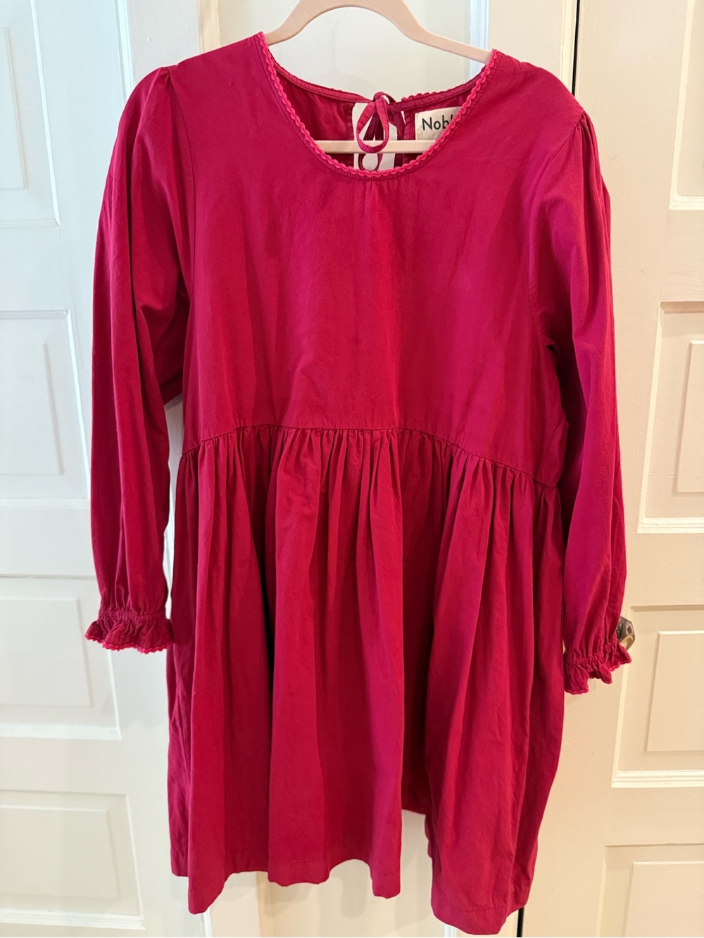 Noble Dress - Picture 2 of 5